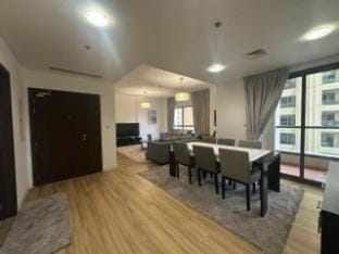 Stylish 3BR Apartment, The Walk Apartment in Dubai