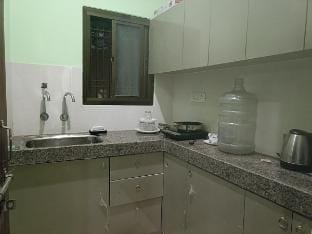 Shivoham Stays | 2 BHK Luxury Flat | Free Parking Vacation rental in Varanasi
