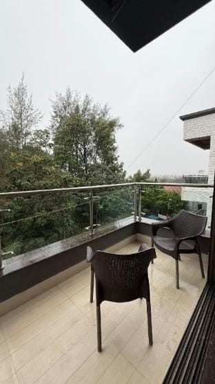 Luxury 4 BHK Villa with Pool Vacation rental in Lonavla
