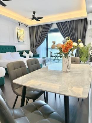 Pearl Seaview Studiounit atR&F SeineRegion ByANJU Vacation rental in Johor Bahru