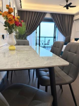 Aqua Seaview Studiounit at R&F SeineRegion ByANJU Vacation rental in Johor Bahru