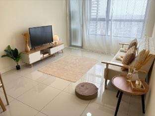 NEW Warm Studio in Subang | Netflix | Water Filter Vacation rental in Subang Jaya