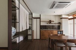 MORU Ryokan Gwangan Room 402 Vacation rental in Busan