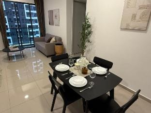 Stylish 3R 10 Pax Condo in Puchong–Parking|IOI PCH Vacation rental in Subang Jaya