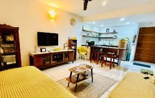 Studio Yellow Vacation rental in Thiruvananthapuram