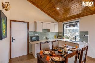 StayVista at Cujo's Haus W/ Heated Floor Villa in Uttarakhand