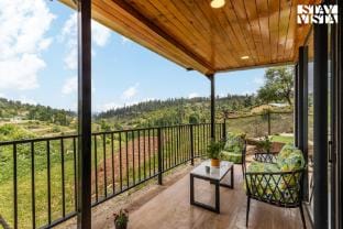 StayVista at Cujo's Haus W/ Heated Floor Villa in Uttarakhand