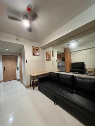 Condo 1BR w balcony and parking @MOA Shore3 Apartment in Pasay