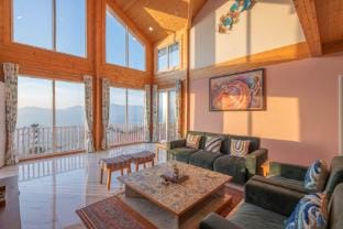 StayVista at Euphoria's Edge Villa in Uttarakhand