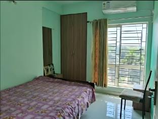 CozyApt w/ 2BR,2BA,1Hall&Kitchen Apartment in Kolkata