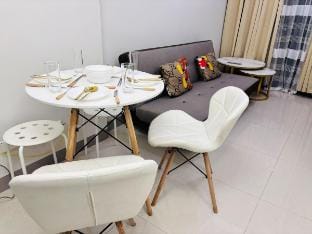 CheapLongTerm stay Mall of Asia Vacation rental in Pasay