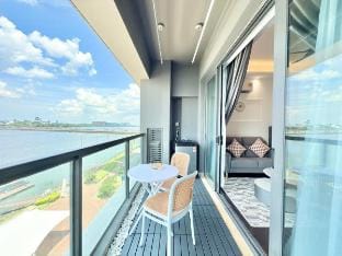 Seaview Edge Studio unit at R&F SeineRegion ByANJU Vacation rental in Johor Bahru