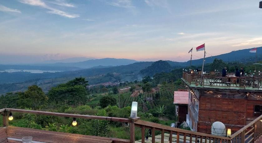 Varvara Hills Hotel in West Java