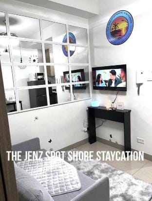 The Jenz Spot Shore Staycation near MOA Apartment in Pasay