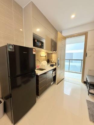 Peaceful SeaviewStudiounit atR&FSeineRegionByANJU Vacation rental in Johor Bahru