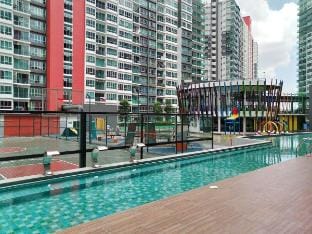 Stylish 3BR Condo The Zizz Vacation rental in Petaling Jaya