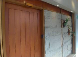 Zen House-only with shared bathroom-must contact us after booking Bed and Breakfast in Kaohsiung
