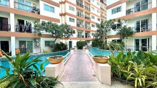 park lane Select Resort Pool Apartment #1 Vacation rental in Pattaya City
