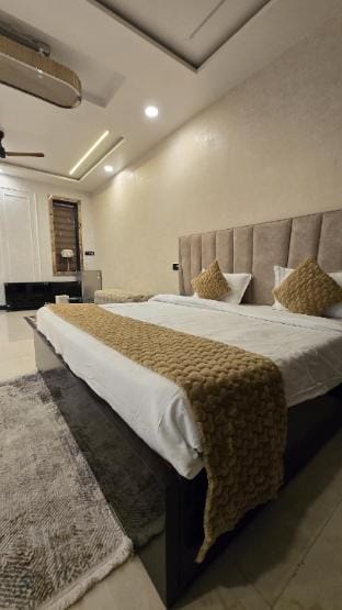 Kk's house Vacation rental in Uttar Pradesh