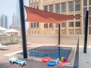 Burj Khalifa View l 1BR Deluxe Apartment Dubai Apartment in Dubai
