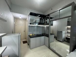 NEW-1BR Studio Benson Tower,Pakuwon Mall Pool View Apartment in Surabaya