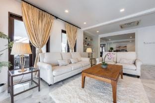 Luxury Bangalow TTDI, 6-22pax, Swimming Pool, PJ Vacation rental in Petaling Jaya