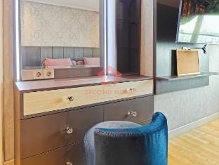 Luxury 3BR MOI Apt w/ Pool, Netflix by 2ndHome Vacation rental in Jakarta