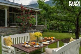 StayVista at Mayflower Aramgarh Villa in Himachal Pradesh
