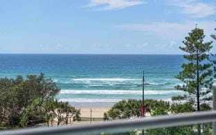 Beachfront Bliss in Peninsula Surfers Paradise Vacation rental in Surfers Paradise