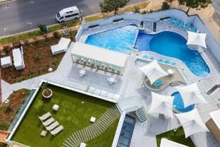 Beachfront Bliss in Peninsula Surfers Paradise Vacation rental in Surfers Paradise