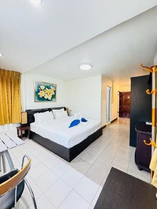 The Rustic Charm Beachside 1 Bedroom Apartment Vacation rental in Patong