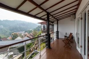 VILLA KELUARGA Syariah Resort Dago Pakar Bandung Villa in Bandung