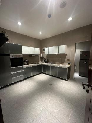 living room with 2 Bedroom-بصالة أنيقة و غرفتين   Vacation rental in Al Khobar