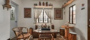TwinkleVille: Christmas-Themed Cottage Vacation rental in Davao City