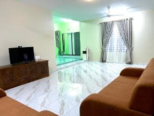 Homestay Pink Isa Vacation rental in Johor