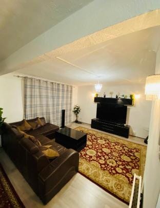 Surrey Hills retreat - 2 bed - Easy London access  Vacation rental in England