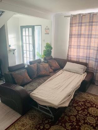 Surrey Hills retreat - 2 bed - Easy London access  Vacation rental in England