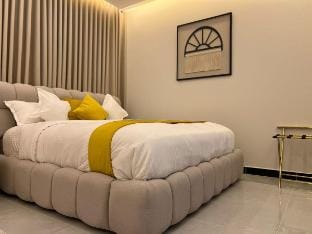 Luxurious and elegant studio with smart entry Vacation rental in Riyadh