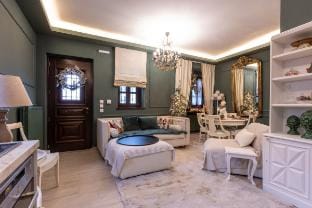 Rock Dandy | La Maison de l'Ours | Eco Pool | PS5 Villa in North Macedonia