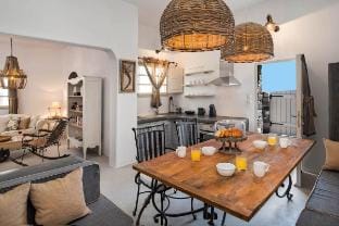 Rock Villas Complex|Castle-Sea View| Pool &Jacuzzi Villa in Santorini