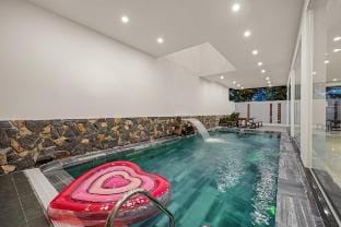 Cherry villa 8 Bedrooms - Best Agoda Da Nang. Vacation rental in Da Nang