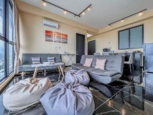 Urban41 #3BR FamilyStaycation @Georgetown Vacation rental in George Town