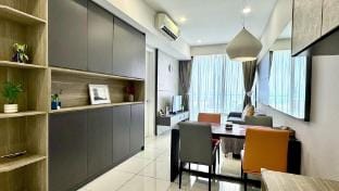 Balcony Cityscape IIII@The Robertson Residence 42f Apartment in Federal Territory of Kuala Lumpur