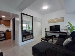 Spacious 2BR Forbeswood Parklane BGC Vacation rental in Makati