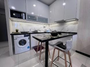 1-4pax Cozy Societe Suite Sri Hartamas Apartment in Petaling Jaya