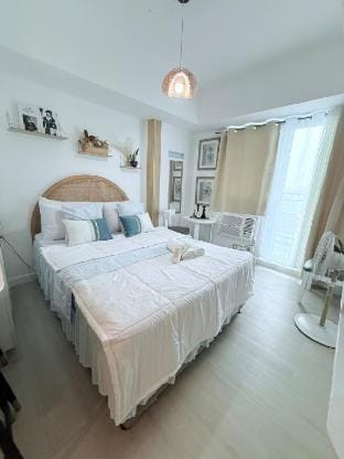Cozy Room | Pool View | Staycation @ Azure North Apartment in Calabarzon