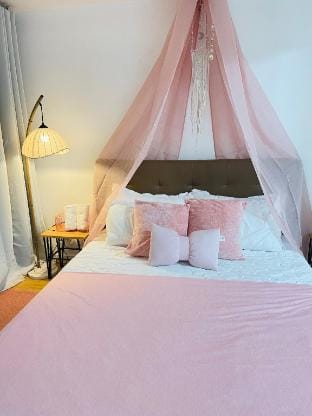 One bedroom GF -Beach pool, Netflix, PS4 , Wifi Vacation rental in Paranaque