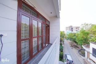 Neelkanth - 1-BHK Flat Near BHU Apartment in Varanasi