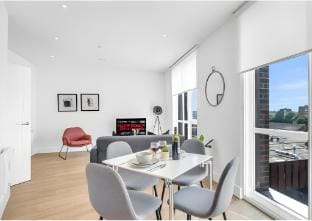Mythos: Apollo’s Light Vacation rental in Birmingham