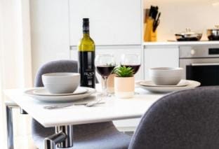 Mythos: Apollo’s Light Vacation rental in Birmingham